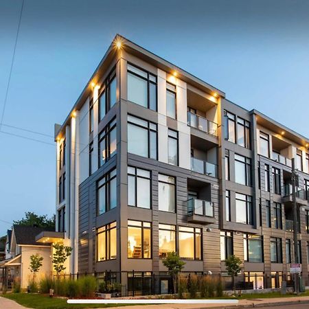 Westview Luxury Suites Ottawa Buitenkant foto