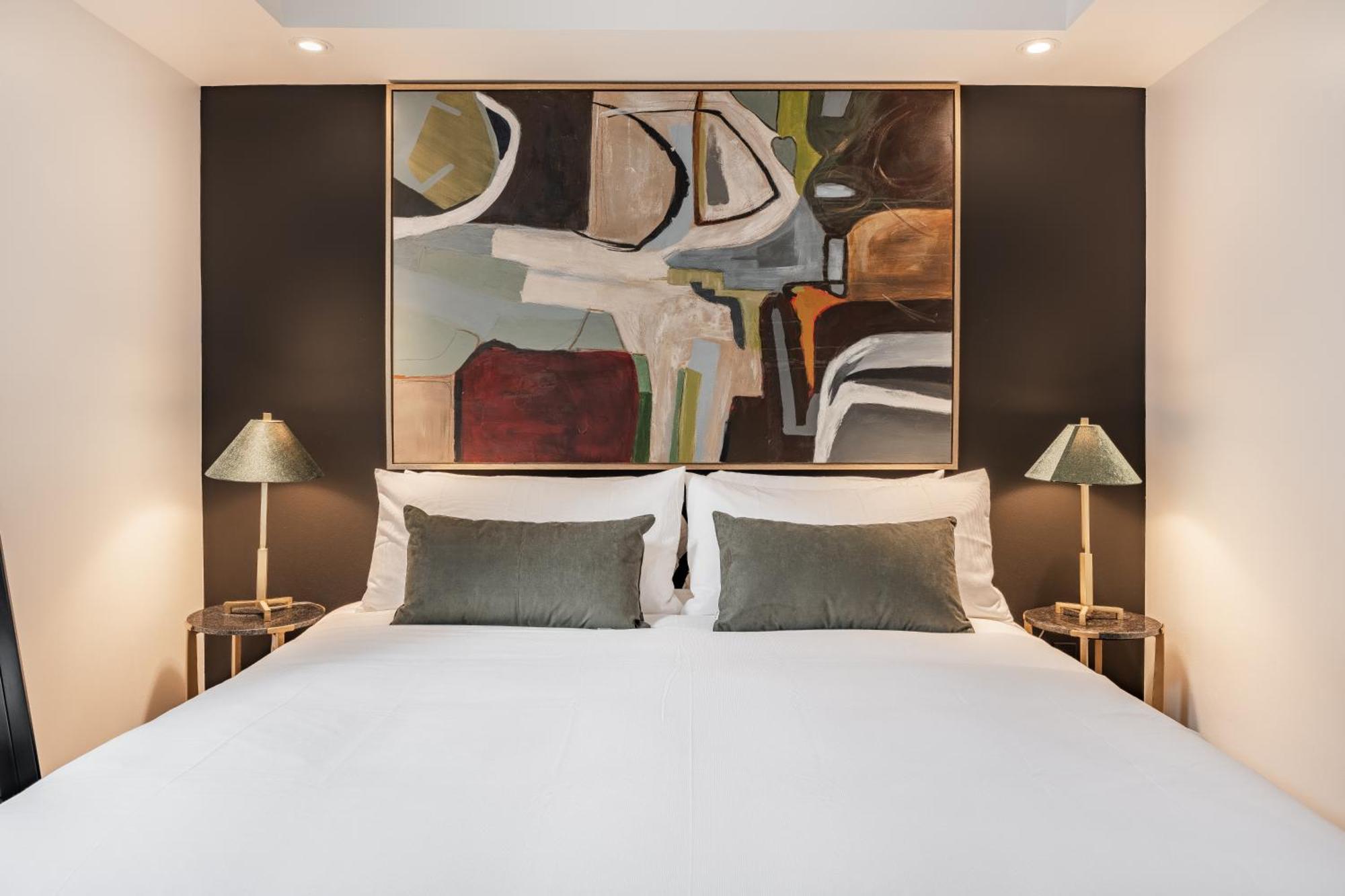 Westview Luxury Suites Ottawa Buitenkant foto