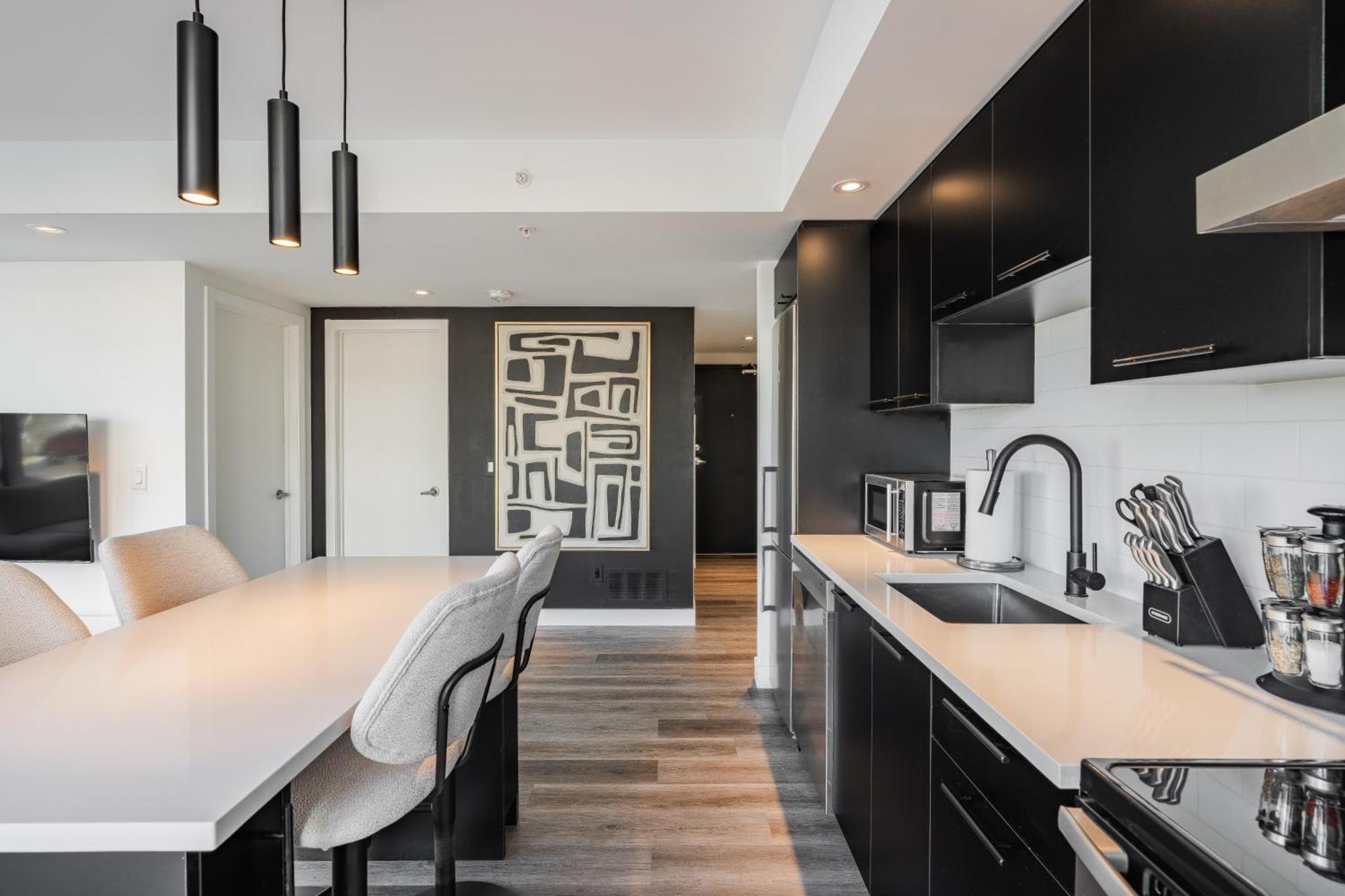Westview Luxury Suites Ottawa Buitenkant foto