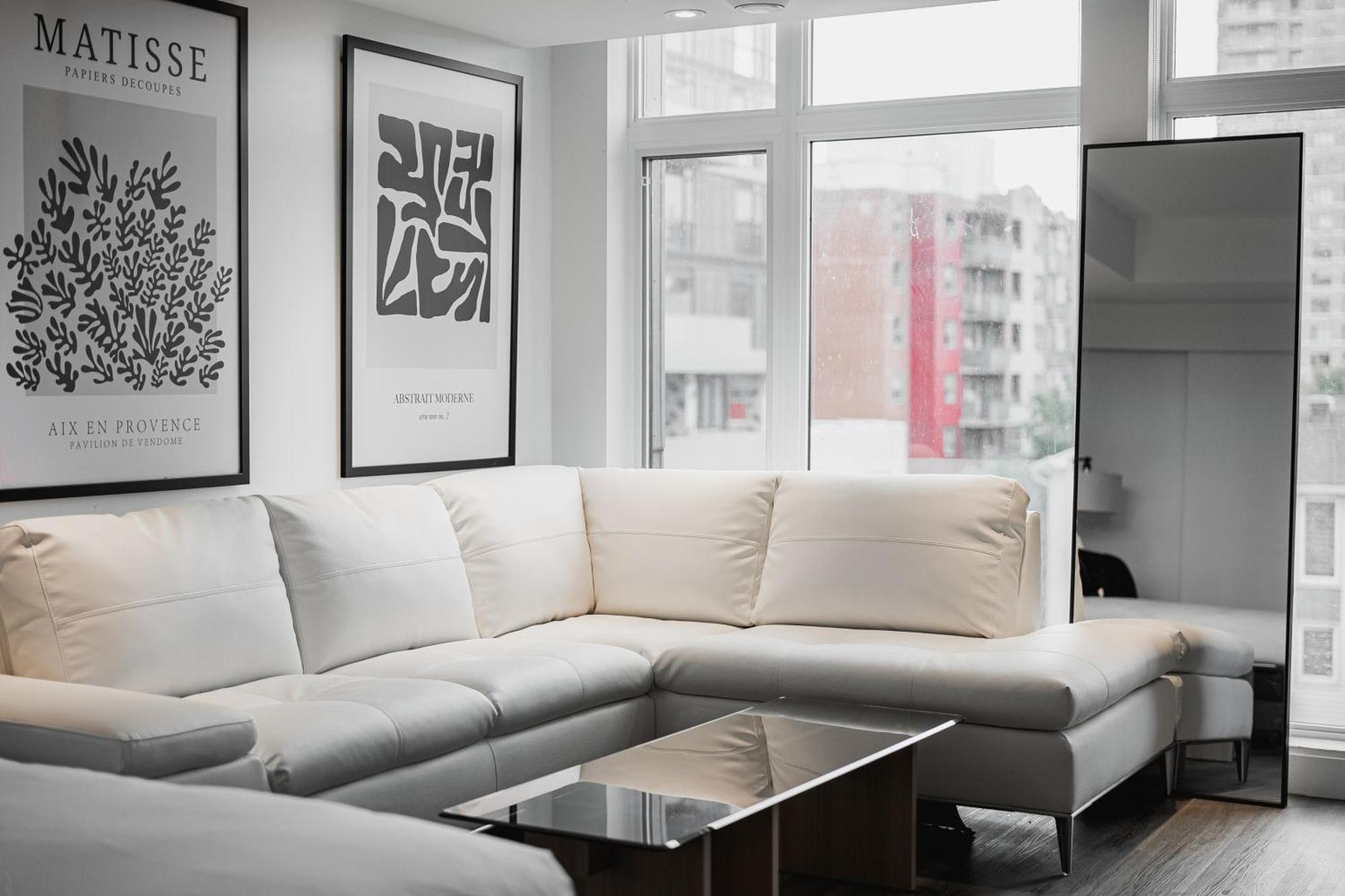 Westview Luxury Suites Ottawa Buitenkant foto