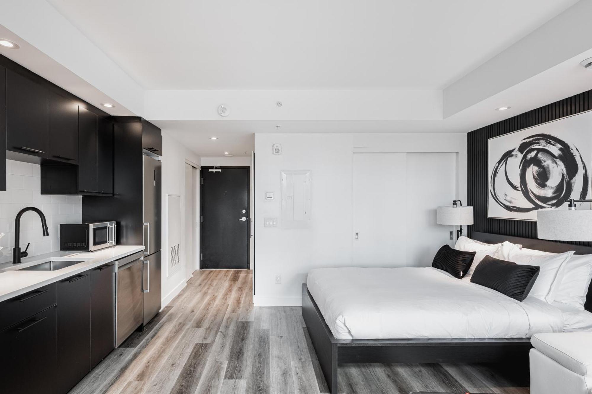 Westview Luxury Suites Ottawa Buitenkant foto