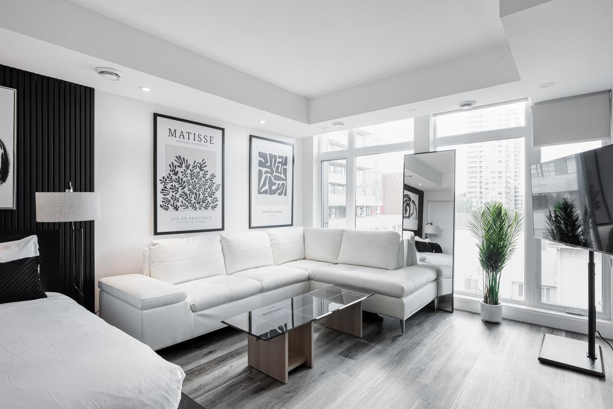 Westview Luxury Suites Ottawa Buitenkant foto