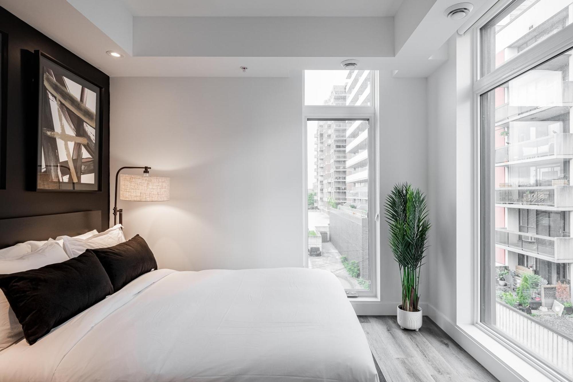 Westview Luxury Suites Ottawa Buitenkant foto