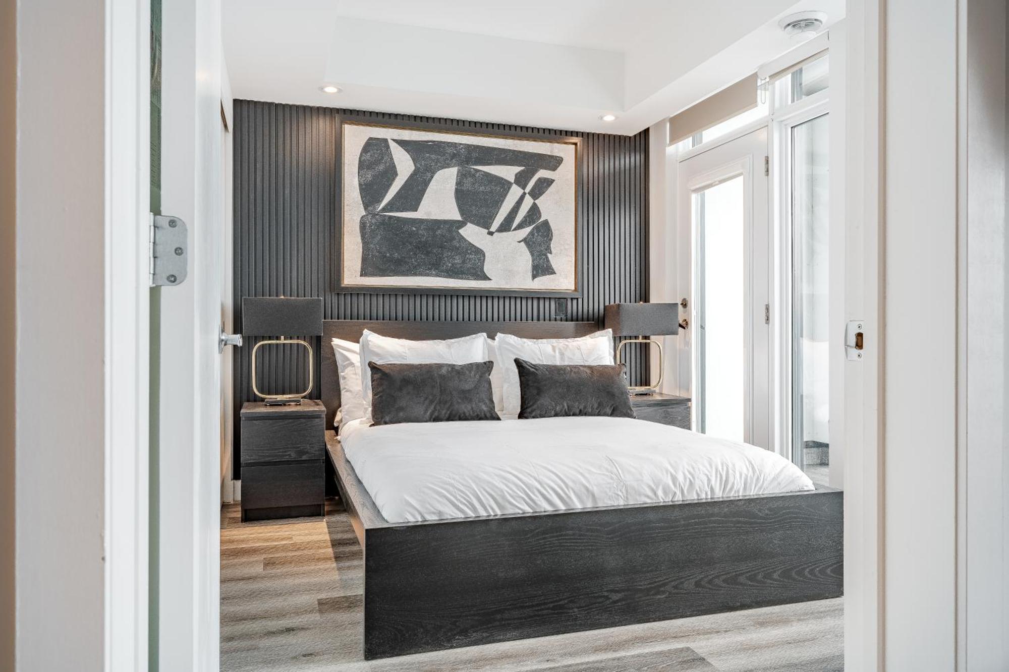 Westview Luxury Suites Ottawa Buitenkant foto