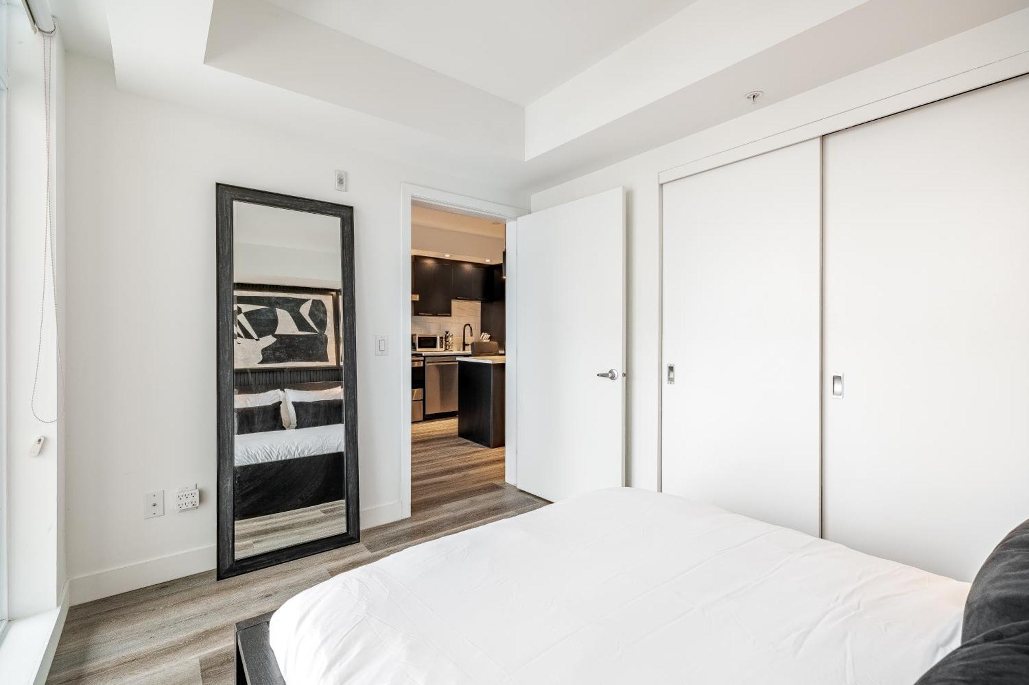 Westview Luxury Suites Ottawa Buitenkant foto