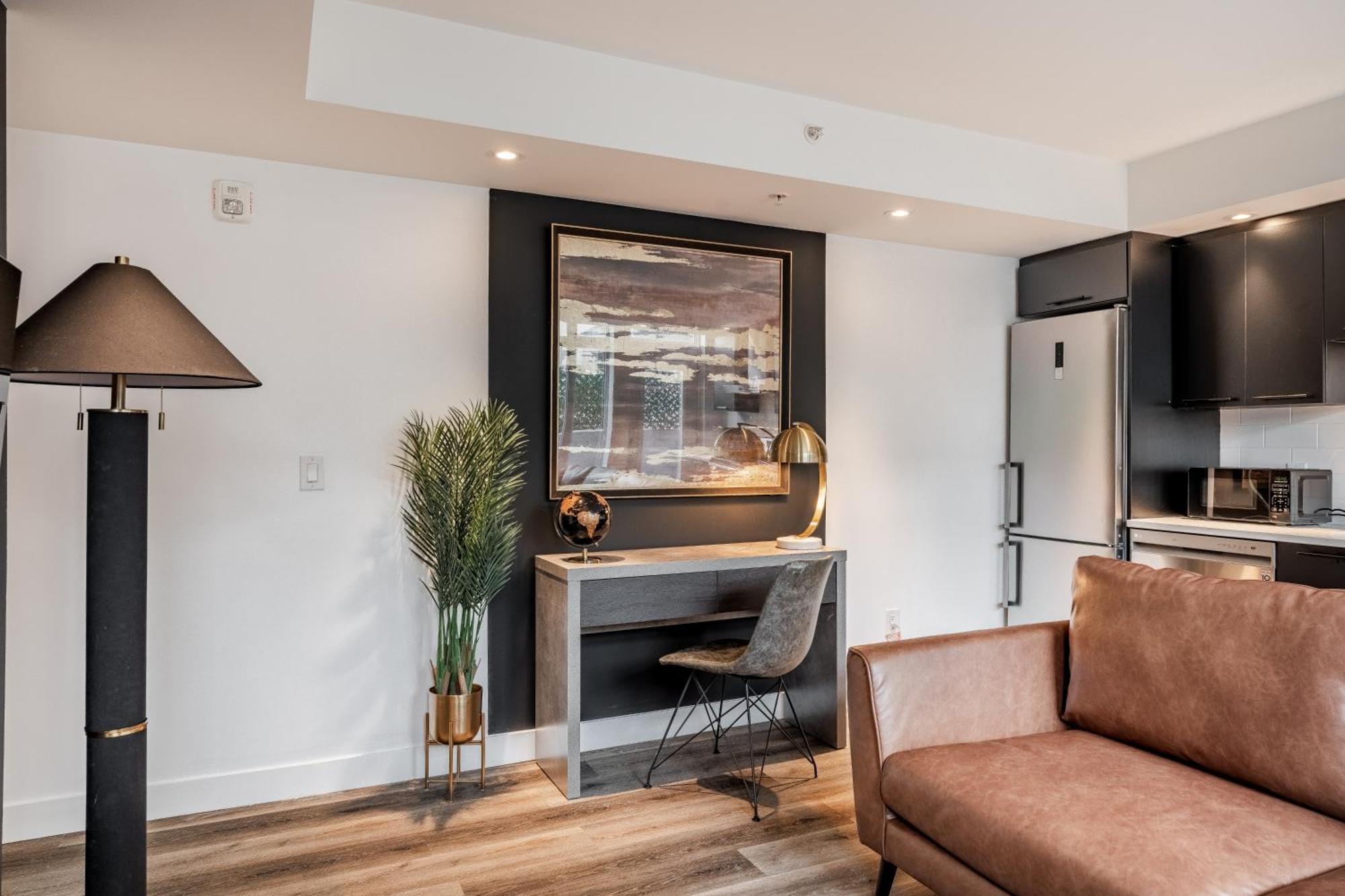 Westview Luxury Suites Ottawa Buitenkant foto
