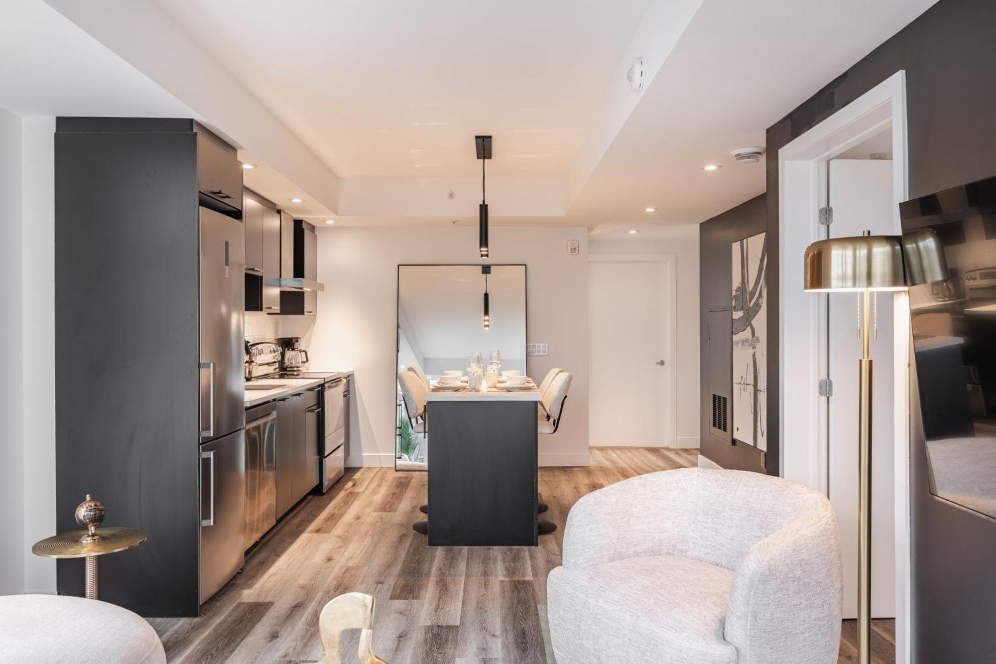 Westview Luxury Suites Ottawa Buitenkant foto