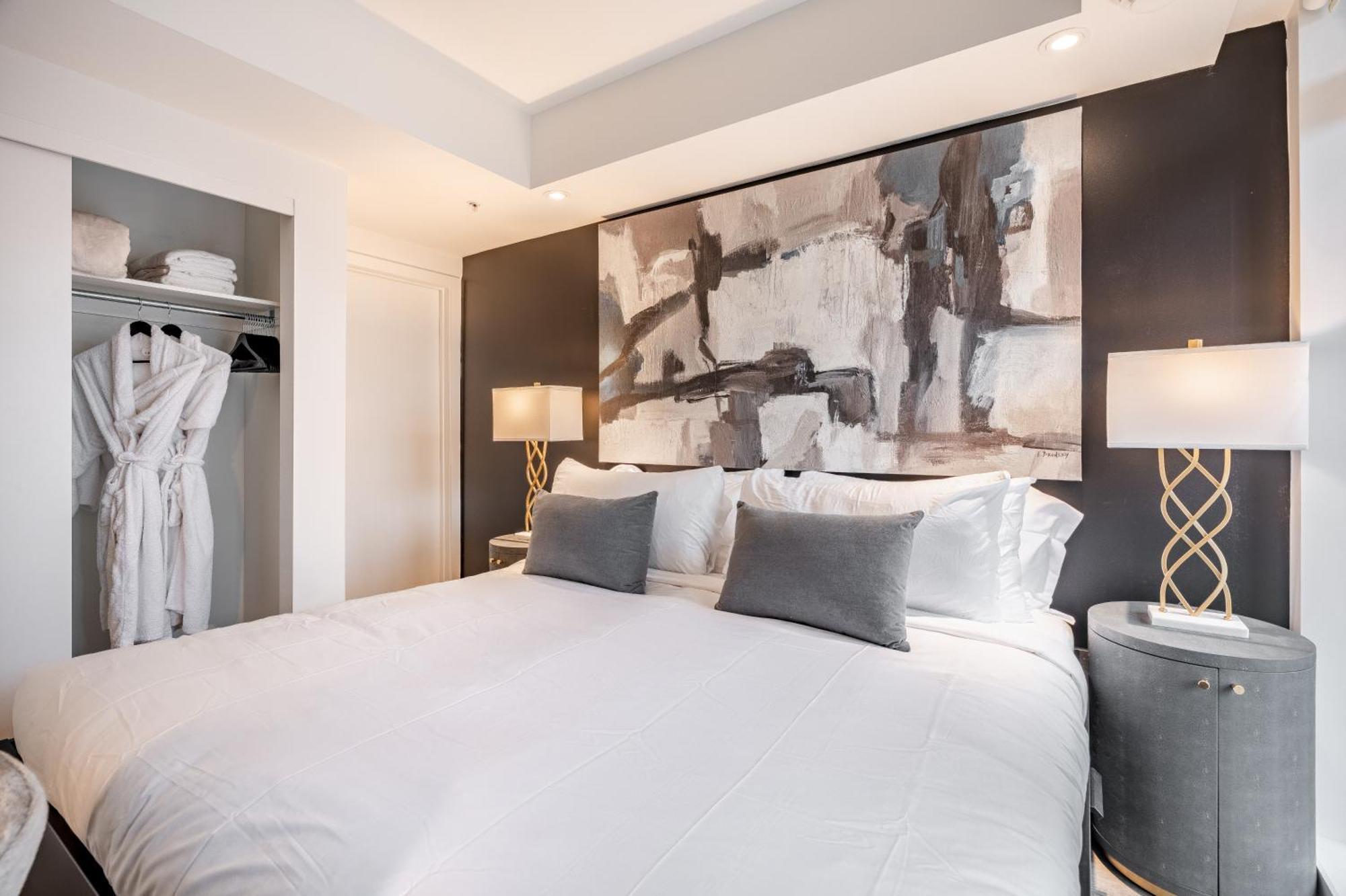 Westview Luxury Suites Ottawa Buitenkant foto
