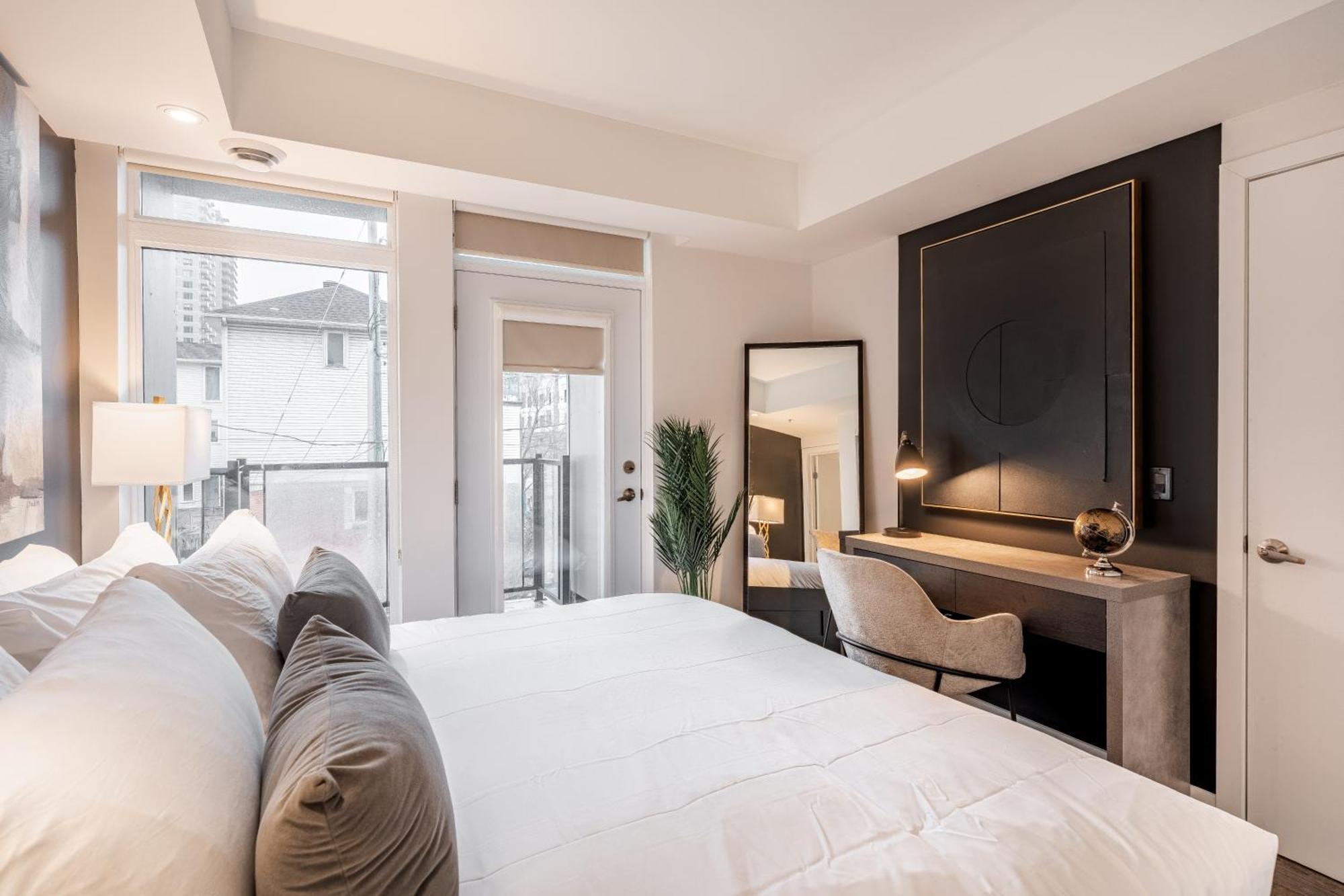 Westview Luxury Suites Ottawa Buitenkant foto